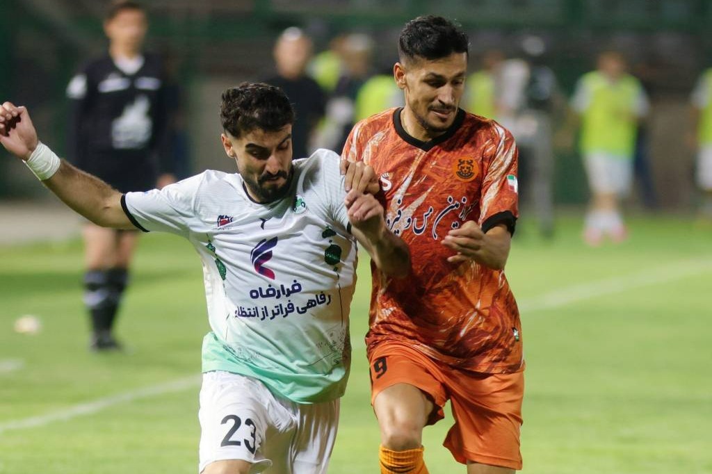 غافلگیری ملوان در خانه و سوغات مسی‌ها از اصفهان