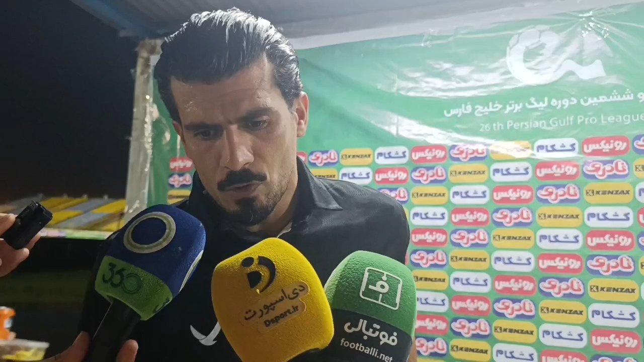 طالب ریکانی: نمی توانم سرم را بلند کنم!