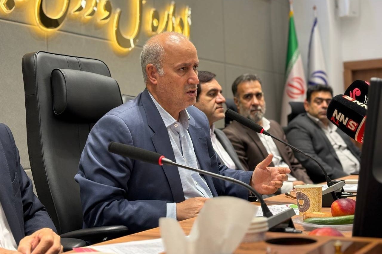 تاج: مخالف محرومیت تماشاگران از حضور در ورزشگاه هستم