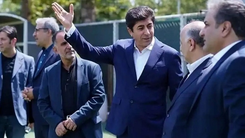 ممبینی: سپاهان مجوز حرفه‌ای نگرفت و نتوانست آسیایی شود