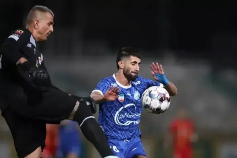 دو نجات دروازه عالی مقابل استقلال؛ لک ستاره تیمش شد