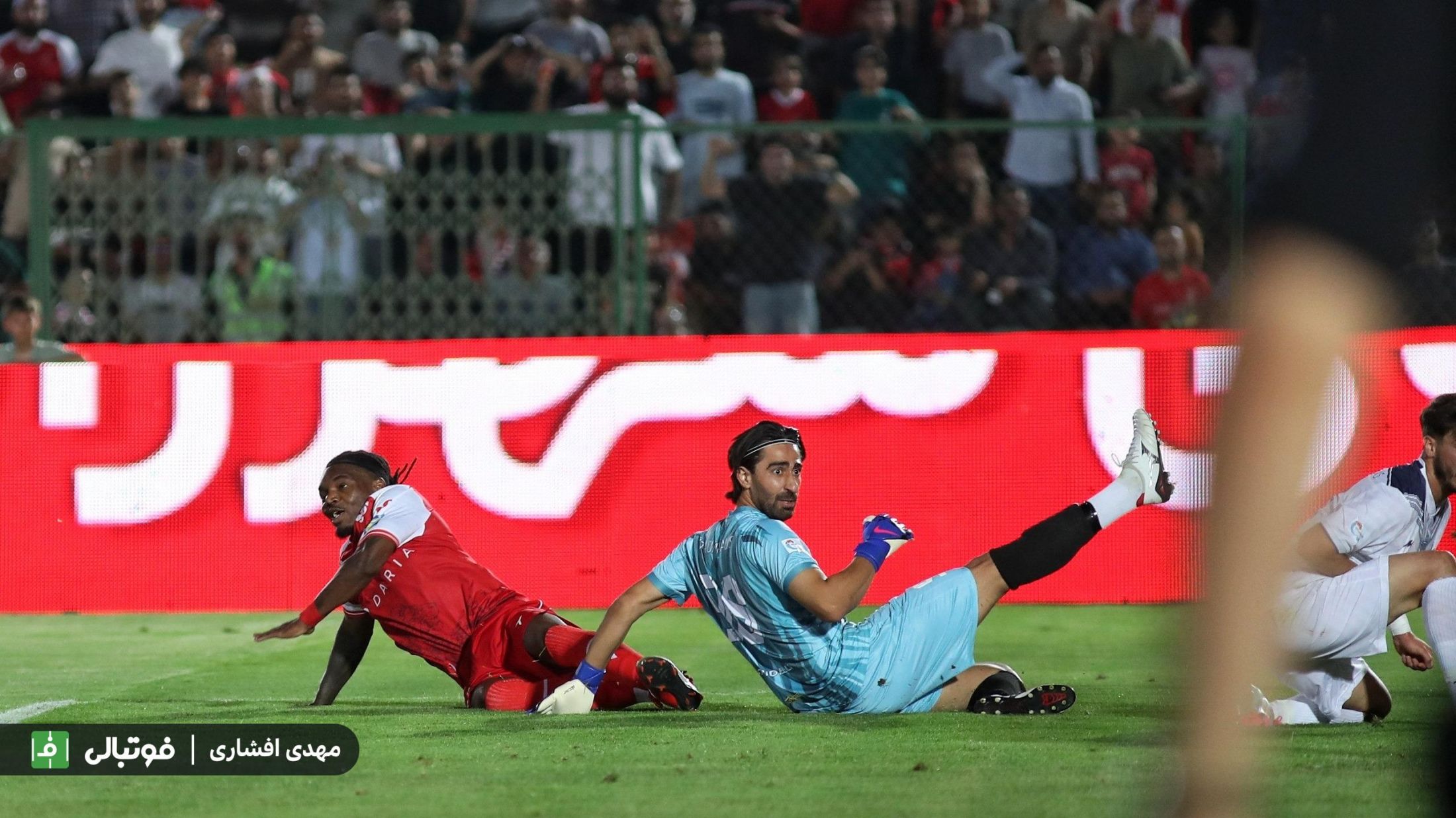 همه هدایای ملوان به پرسپولیس؛ 3 گل و یک اخراجی! (تصویر)