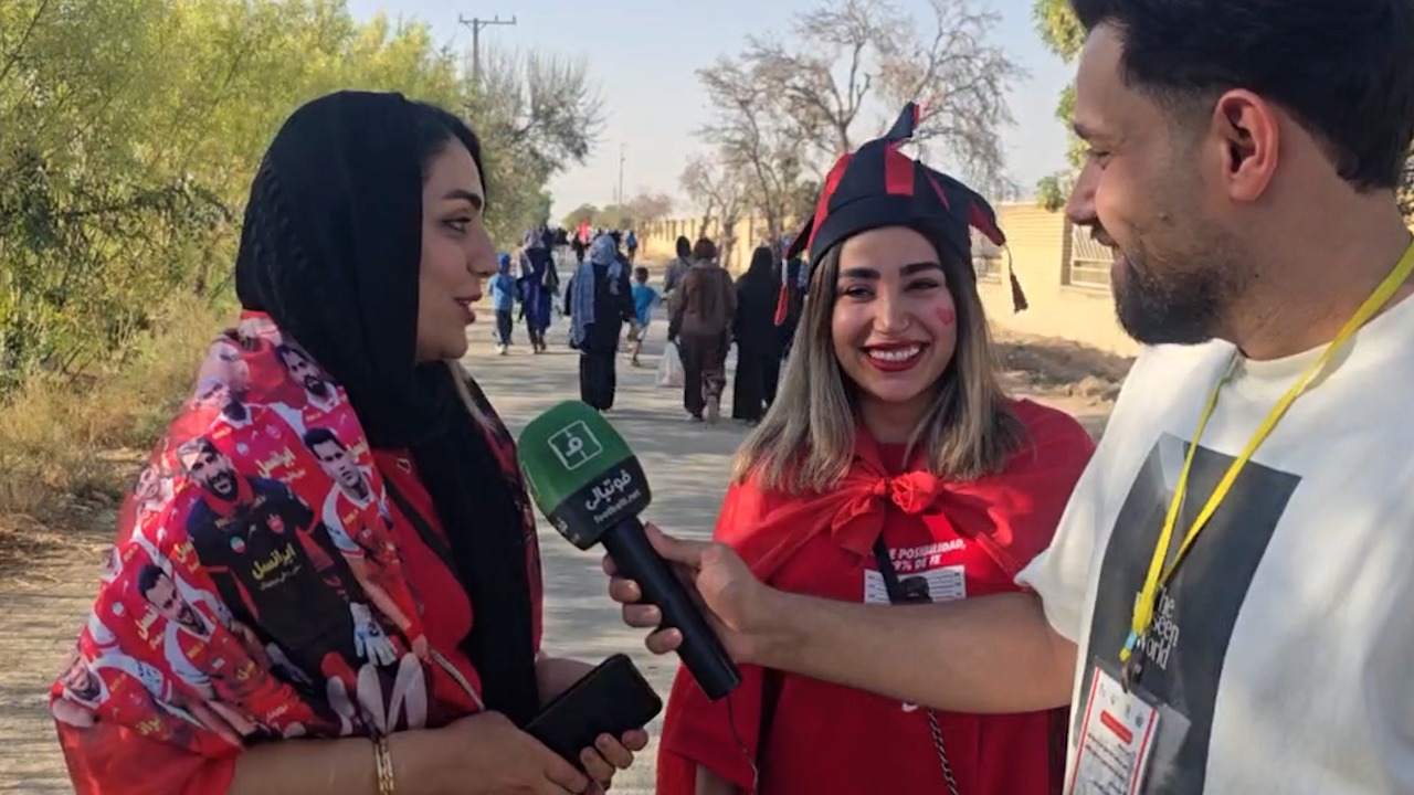 مصاحبه با مادر و دختر پرسپولیسی؛ قطعا دربی را خواهیم برد