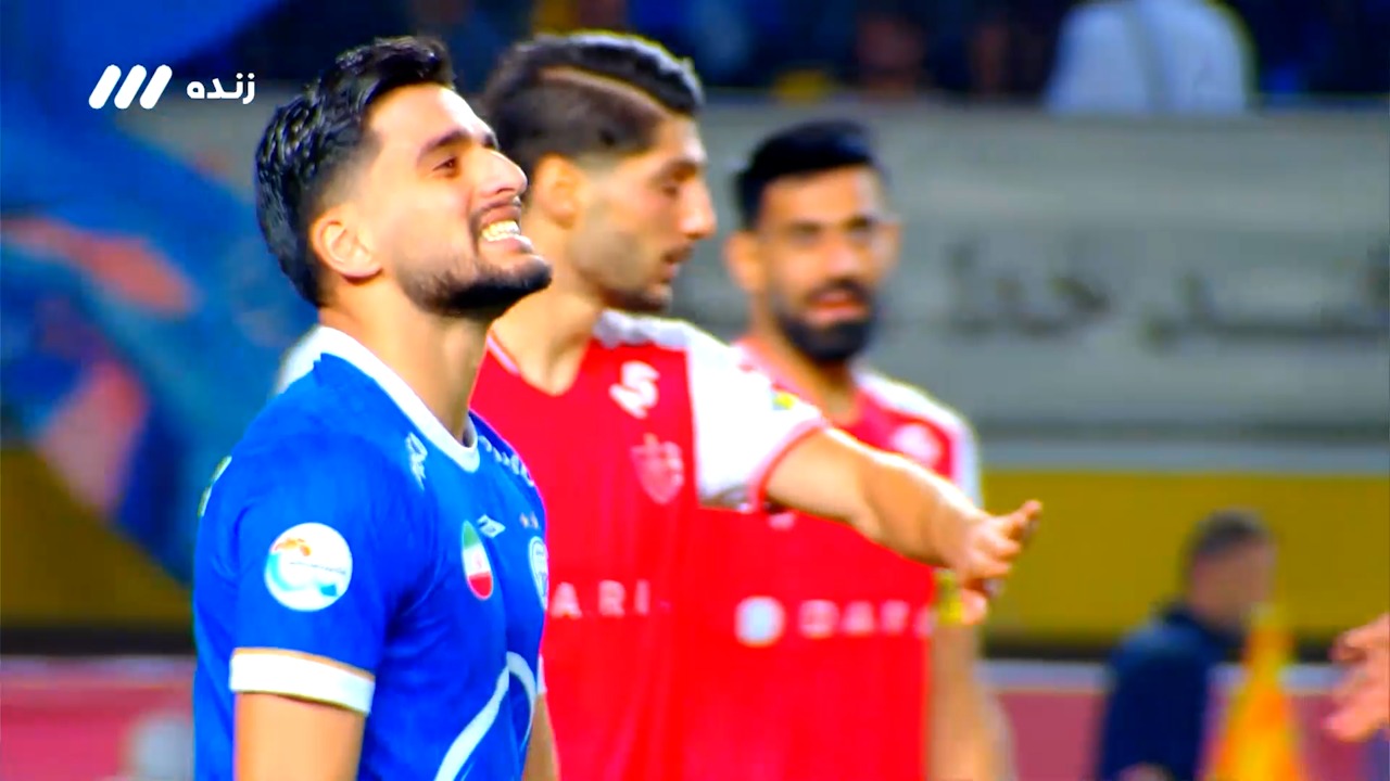 موقعیت گلزنی عالی که ضربه گودرزی راهی به دروازه پرسپولیس نداشت فوتبالی | 