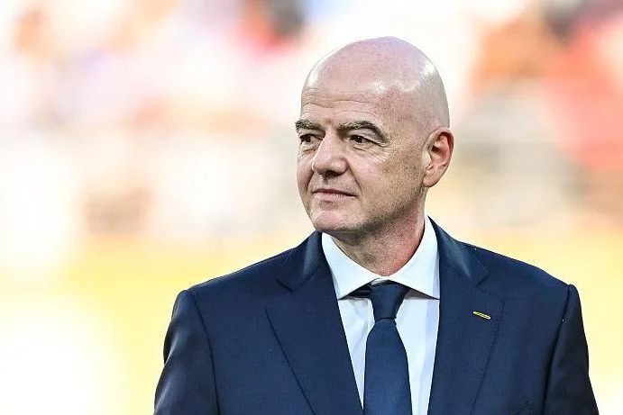 اینفانتینو رسماً نامزد انتخابات ریاست فیفا می‌شود