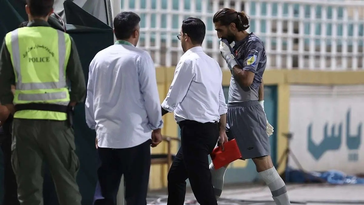 مورد عجیب بیرانوند؛ یا بیرون میماند یا باید لیگ یکی شود!