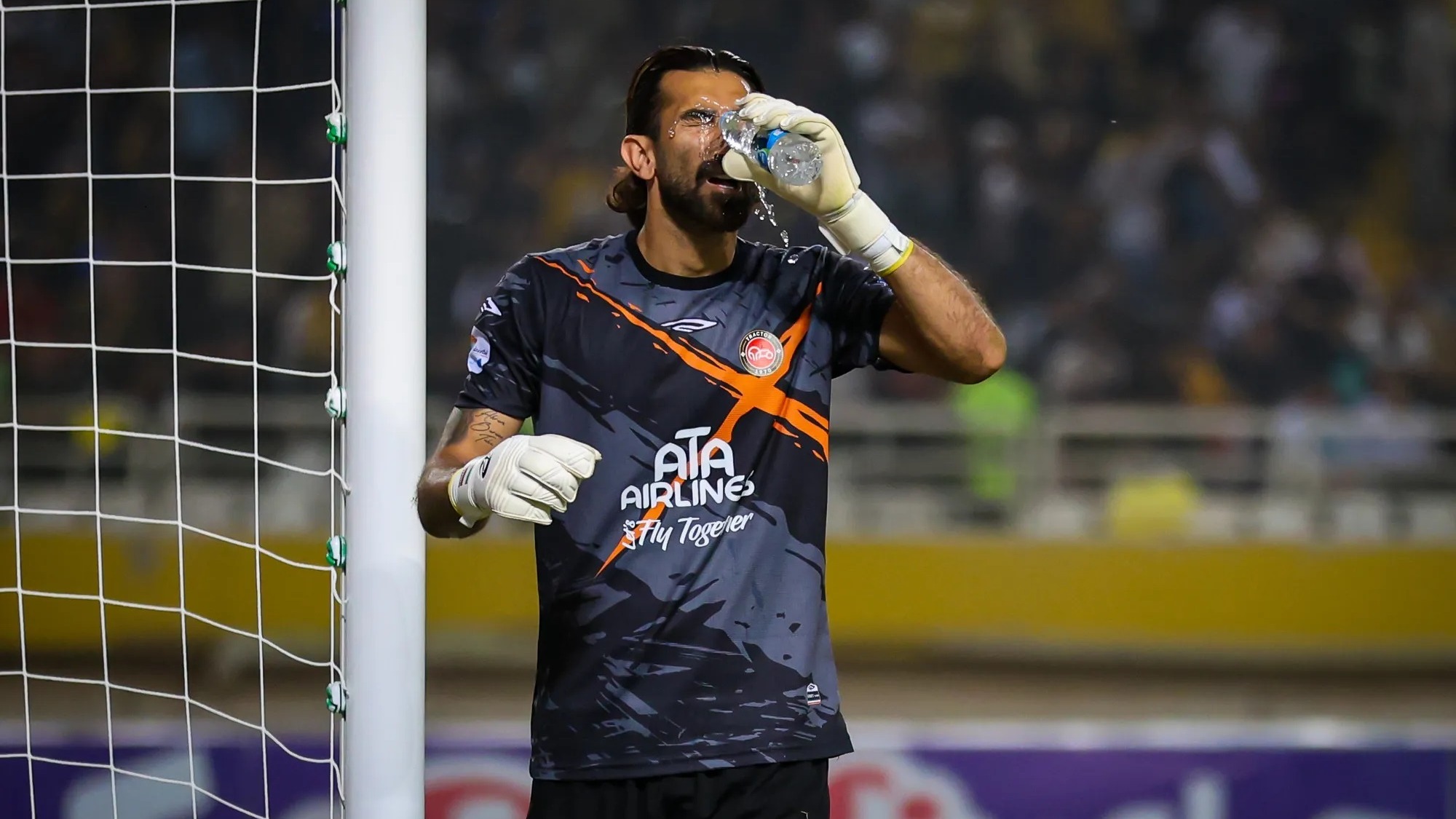 مورد عجیب بیرانوند؛ یا بیرون می‌ماند یا باید لیگ یکی شود!