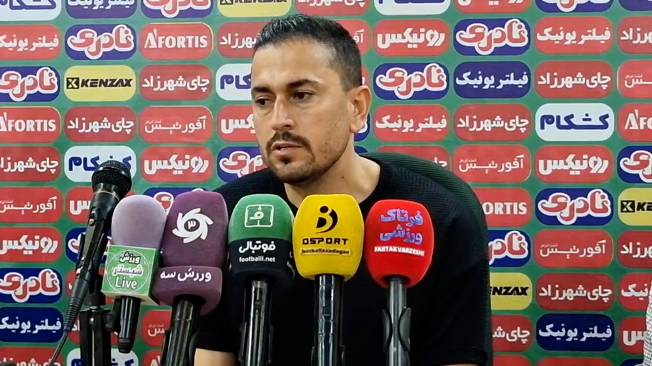 احد رستمی سرمربی کاراگستر: خیلی به این تیم خوشبین هستم