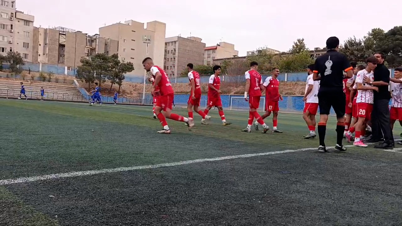 خوشحالی جوانان پرسپولیس بعد از گل اول مقابل استقلال
