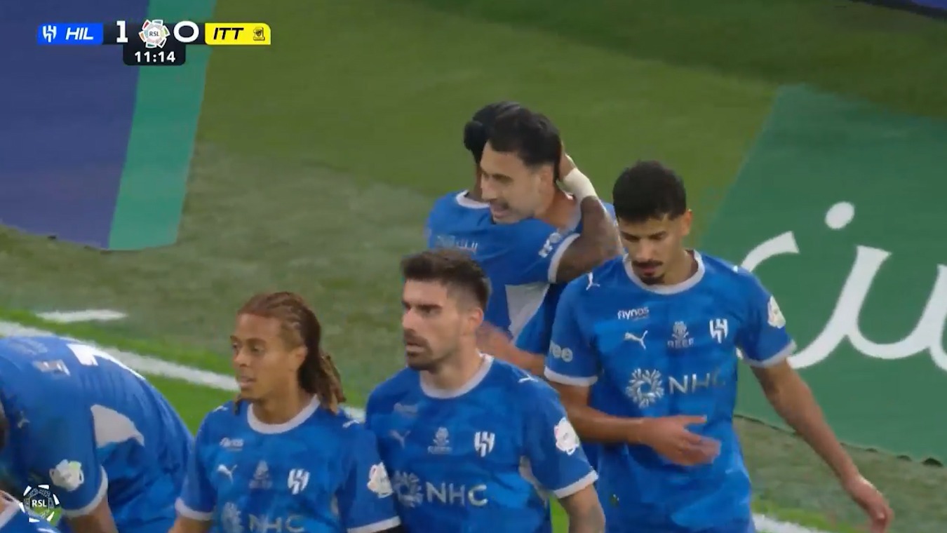 گل اول الهلال به الاتحاد (گابریل مارتینلی)