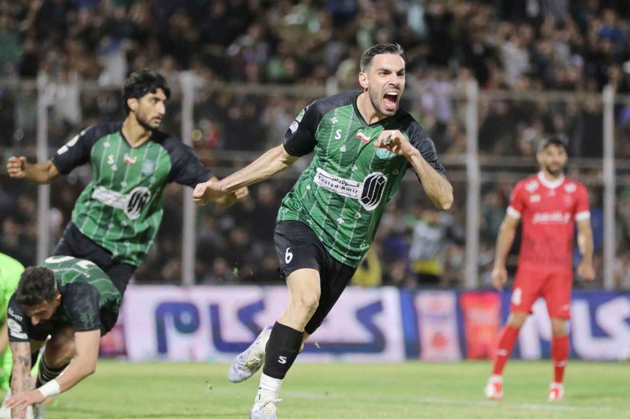 پرسپولیس مقابل گربه سیاه قدیمی