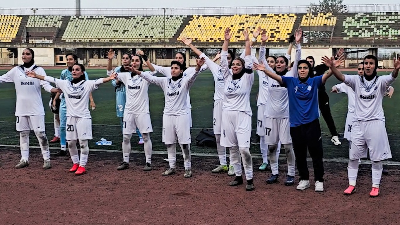 شادی تیم زنان ملوان بعد از پیروزی برابر آوا تهران