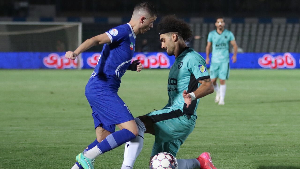 اشتباهات هفته هفتم لیگ برتر ایران 06-1405