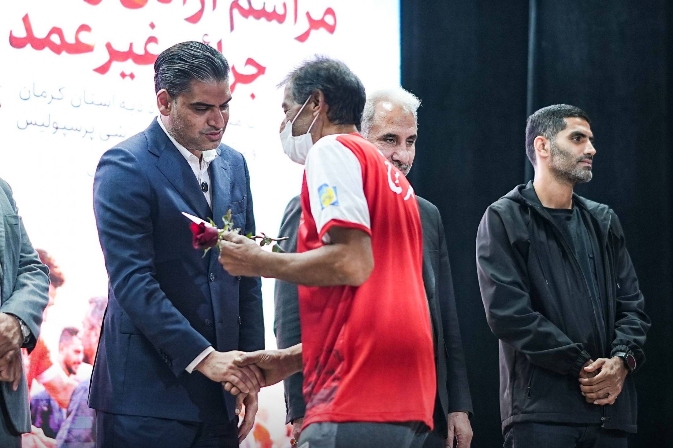 پرسپولیس 10 زندانی دیگر آزاد کرد!