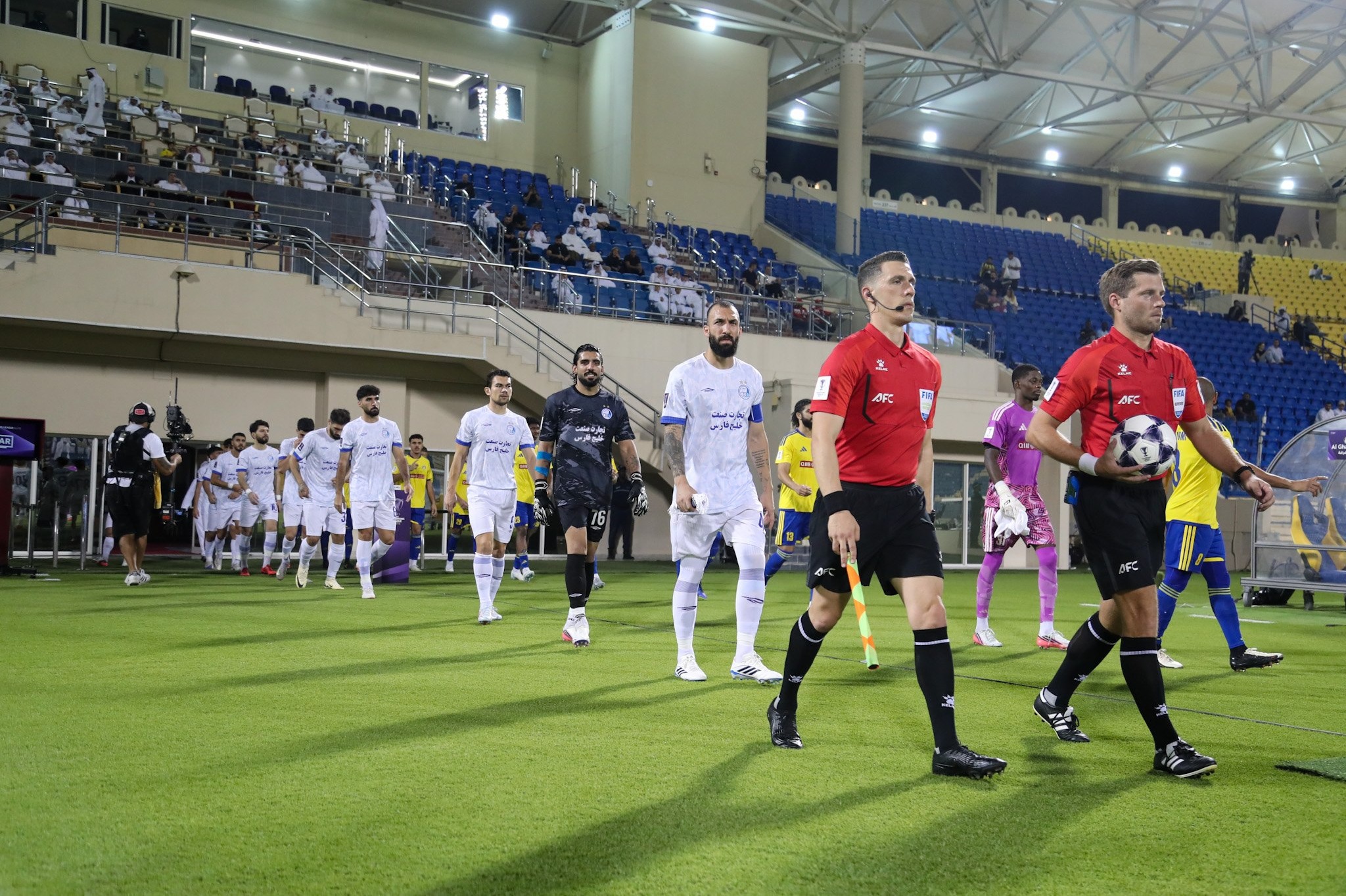 داور عربستانی بازی استقلال و شباب الاهلی را قضاوت می‌کند