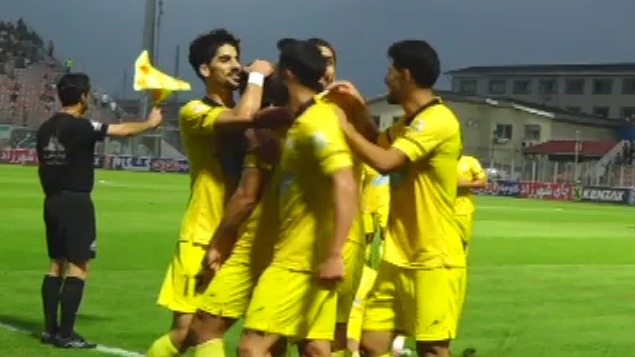 گل اول فجر سپاسی به نساجی (گل به خودی علیرضا جعفرپور)