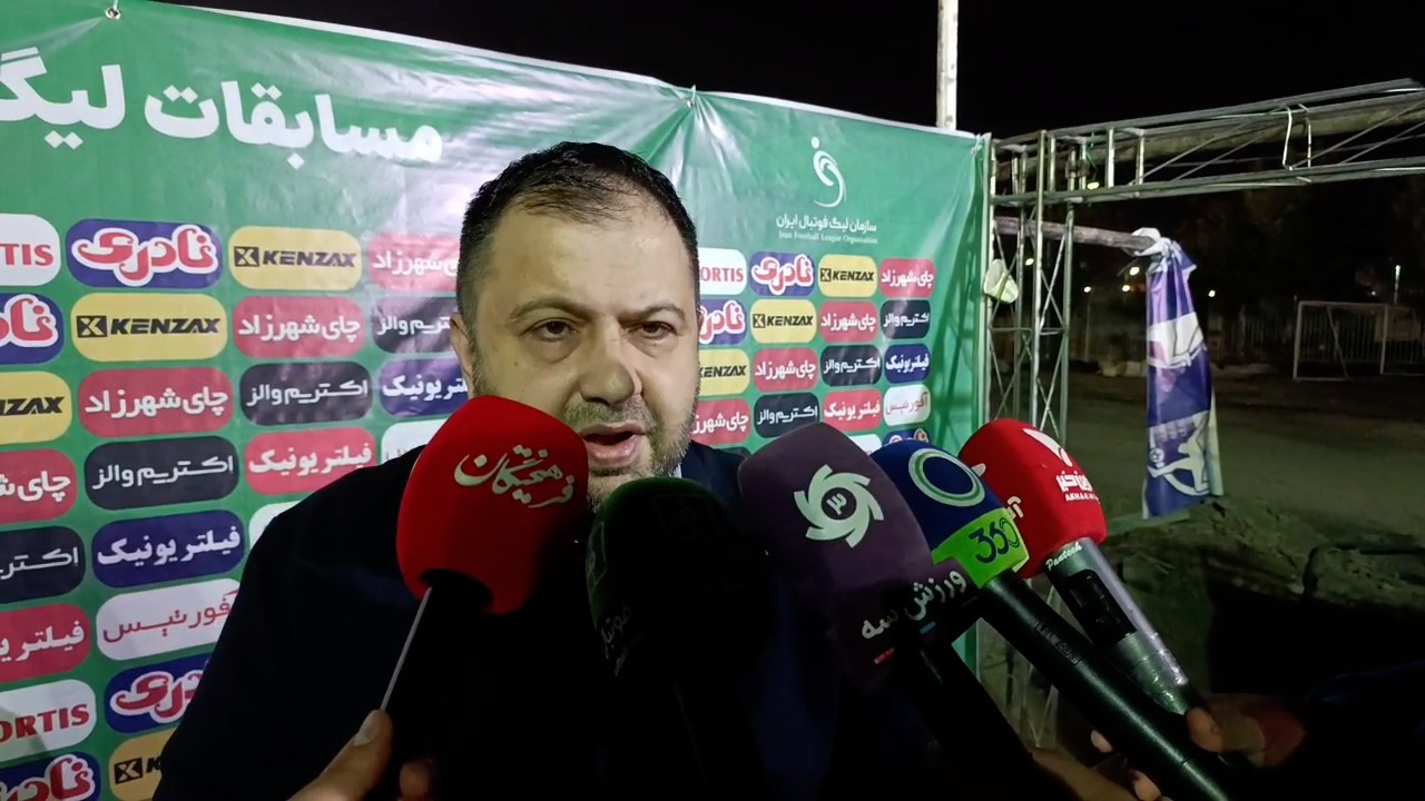 بابایی مدیرعامل چادرملو: هواداران نگران والیبال این باشگاه نباشند