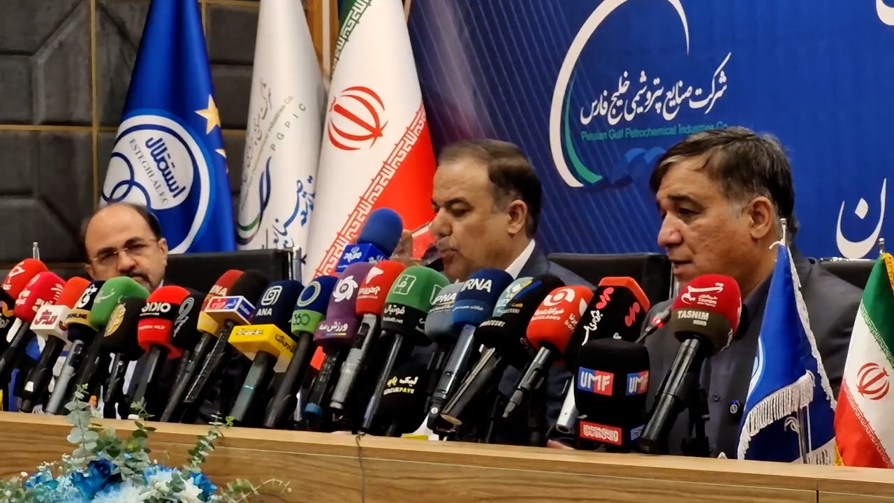 علی تاجرنیا: مصطفی متدین مدیرعاملی با تمام اختیارات است